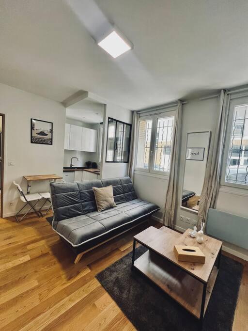 Tres Beau Studio Refait A Neuf 2 Apartment Saint-Ouen  Bagian luar foto