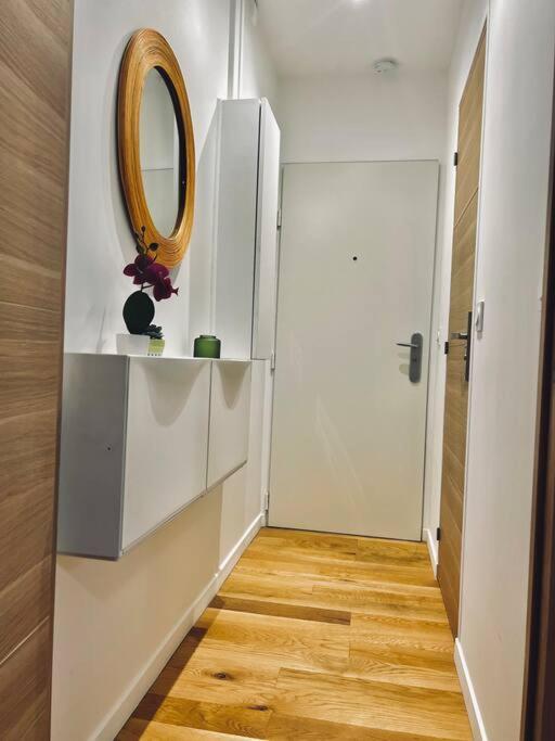 Tres Beau Studio Refait A Neuf 2 Apartment Saint-Ouen  Bagian luar foto
